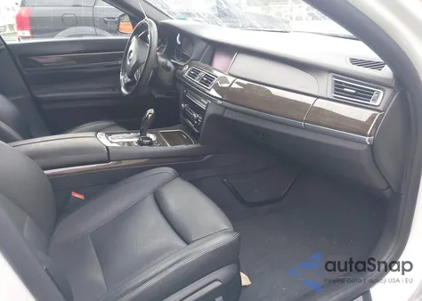 2015 BMW 750Li xDrive from USA, damaged, VIN WBAYF8C55FD655101